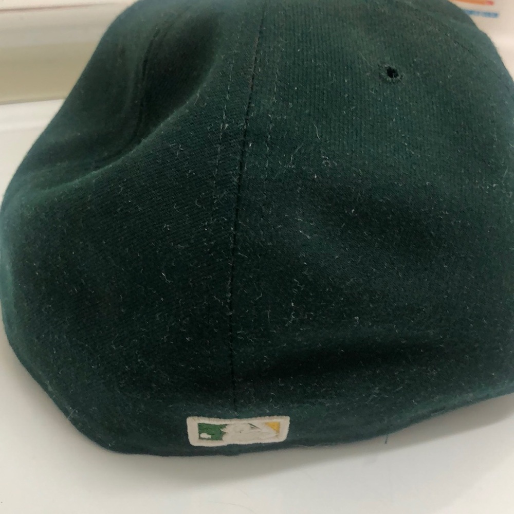 Baseball cap - Picture 2 of 5